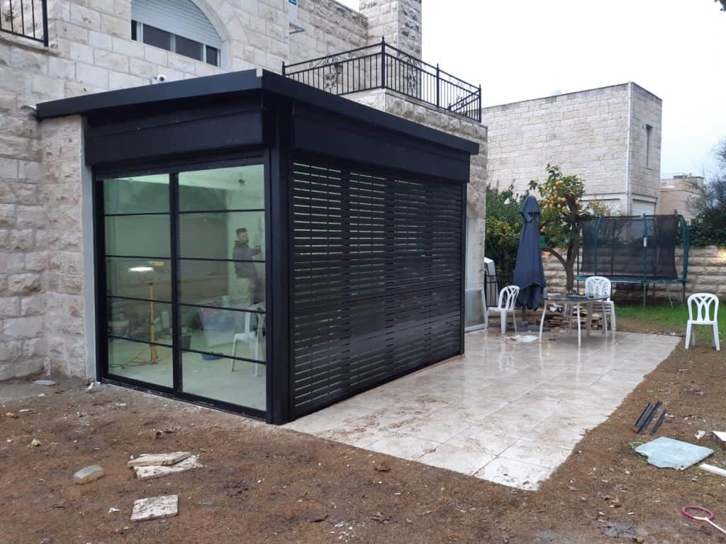 המילה שיפוצים משמעותה לתקן לחדש תכנון ובניה. המילה שיפוצים משמעותה לתקן לחדש תכנון ובניה.